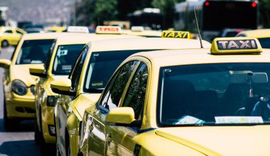 Υπουργείο Μεταφορών: Παράταση στην κυκλοφορία των ταξί που έχουν συμπληρώσει το όριο απόσυρσης – Οι προϋποθέσεις