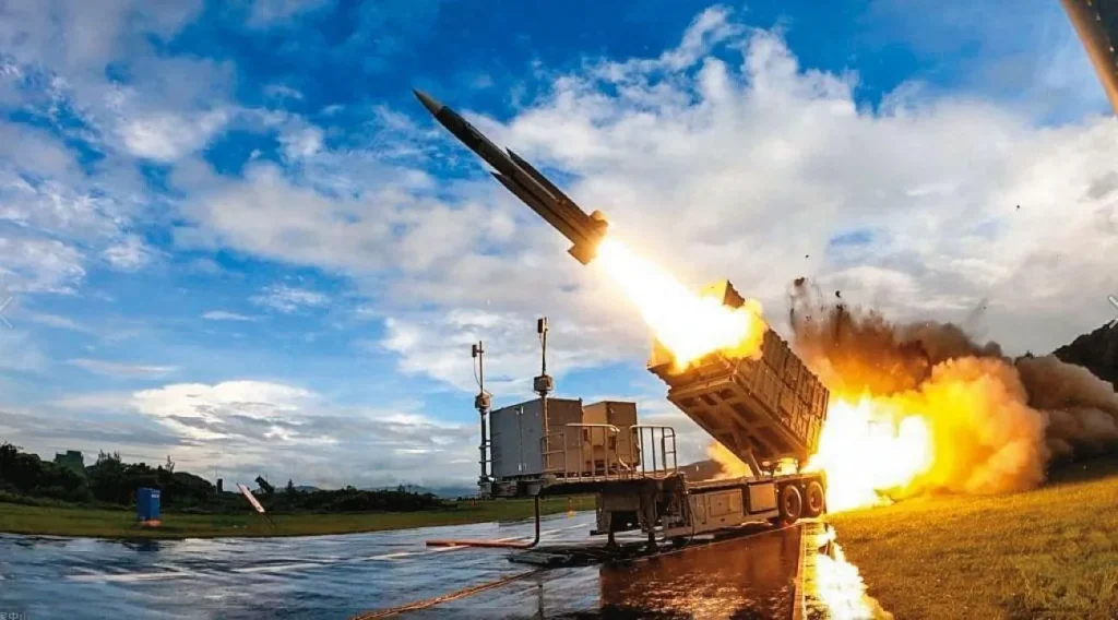 Ταϊβάν: Υψηλή ετοιμότητα στις αντιπλοϊκές συστοιχίες πυραύλων Hsiung Feng – Σε απάντηση στις κινεζικές ασκήσεις (βίντεο)