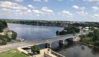 Εσθονία: Αφαίρεση ναυτιλιακών σημαντήρων από Ρώσους συνοριοφύλακες στα νερά του ποταμού Νάρβα