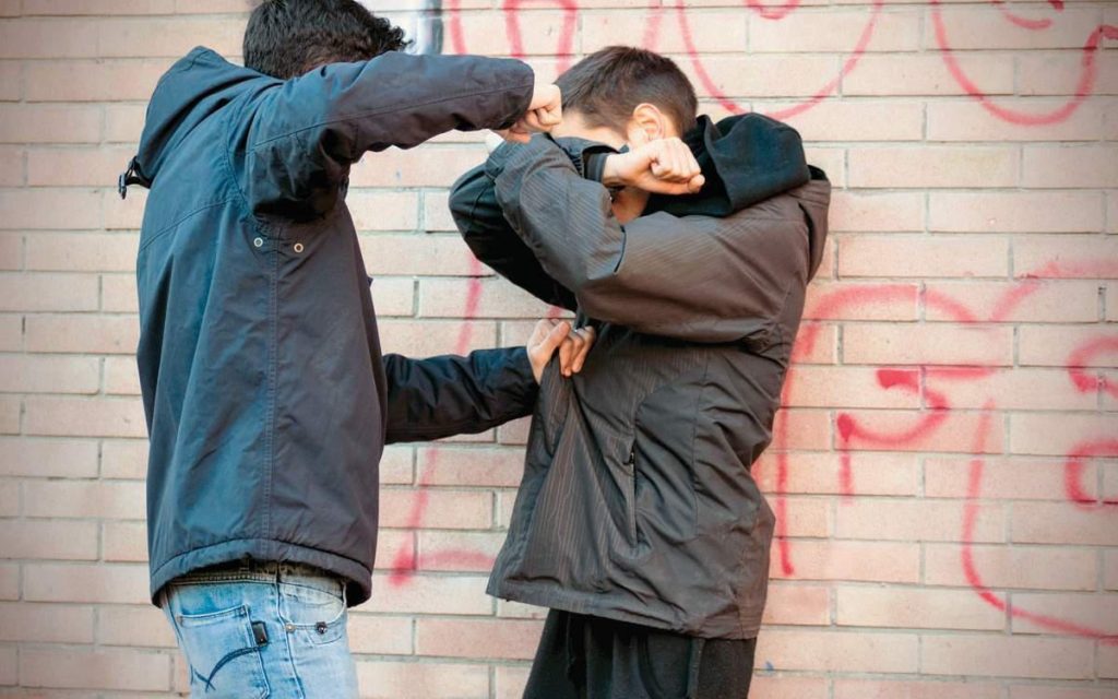 Νέο επεισόδιο μεταξύ ανηλίκων: 14χρονος ξυλοκόπησε 12χρονο στη Θεσπρωτία και του προκάλεσε διπλό κάταγμα στη γνάθο
