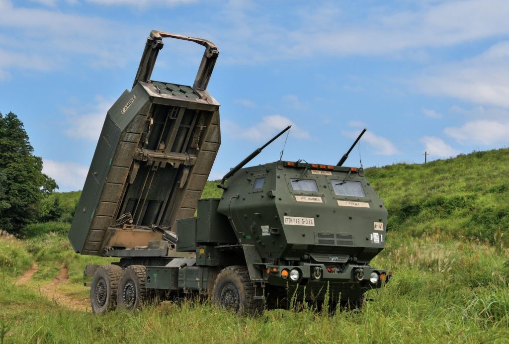 ΗΠΑ: Στέλνουν νέα βοήθεια στον στρατό του Ζελένσκι- Ρουκέτες και πυραύλους για HIMARS