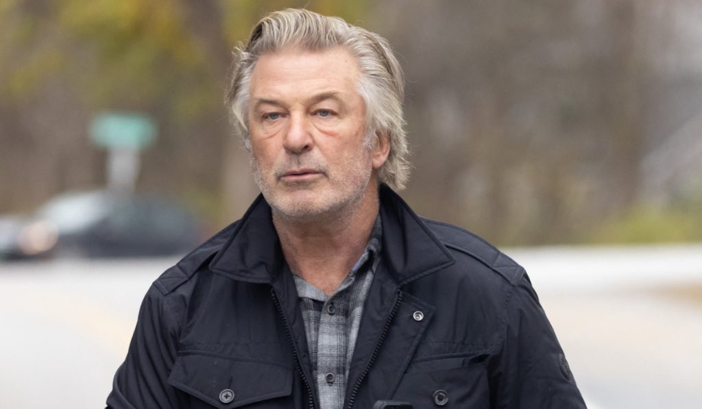 Άλεκ Μπάλντουιν: Δικαστής απέρριψε το αίτημα να αποσύρει την κατηγορία της ανθρωποκτονίας εξ αμελείας σε βάρος του