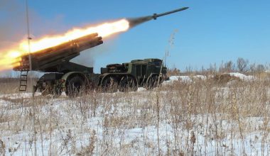 Σούμι: Προετοιμάζονται για επιθετική επιχείρηση οι Ρώσοι – Σφοδροί βομβαρδισμοί με πυραυλικό πυροβολικό (βίντεο)