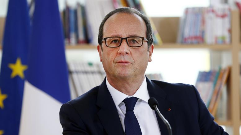 Στο «σφυρί» για 20.500 ευρώ το σκούτερ του πρώην προέδρου της Γαλλίας Φρανσουά Ολάντ