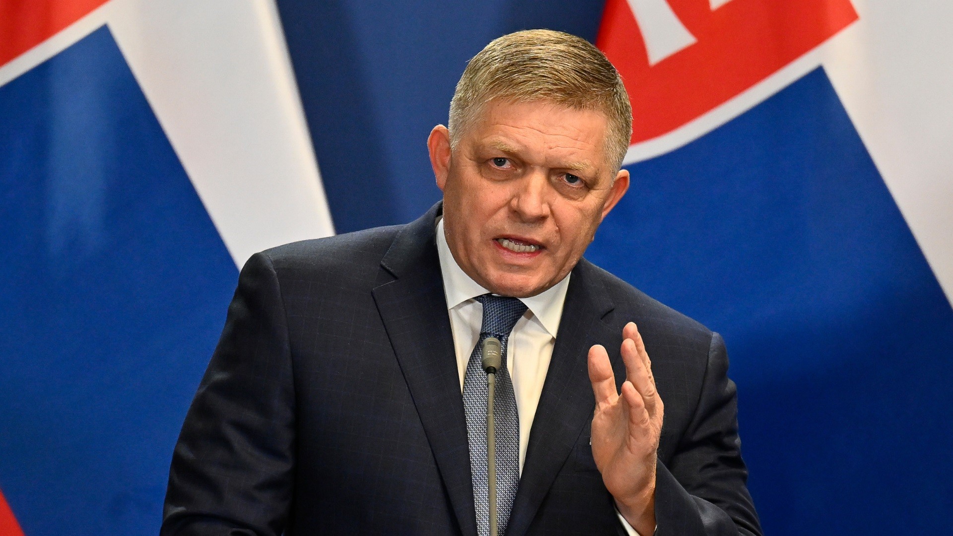 Βελτιώνεται η κατάσταση της υγείας του Σλοβάκου πρωθυπουργού Ρ.Φίτσο 