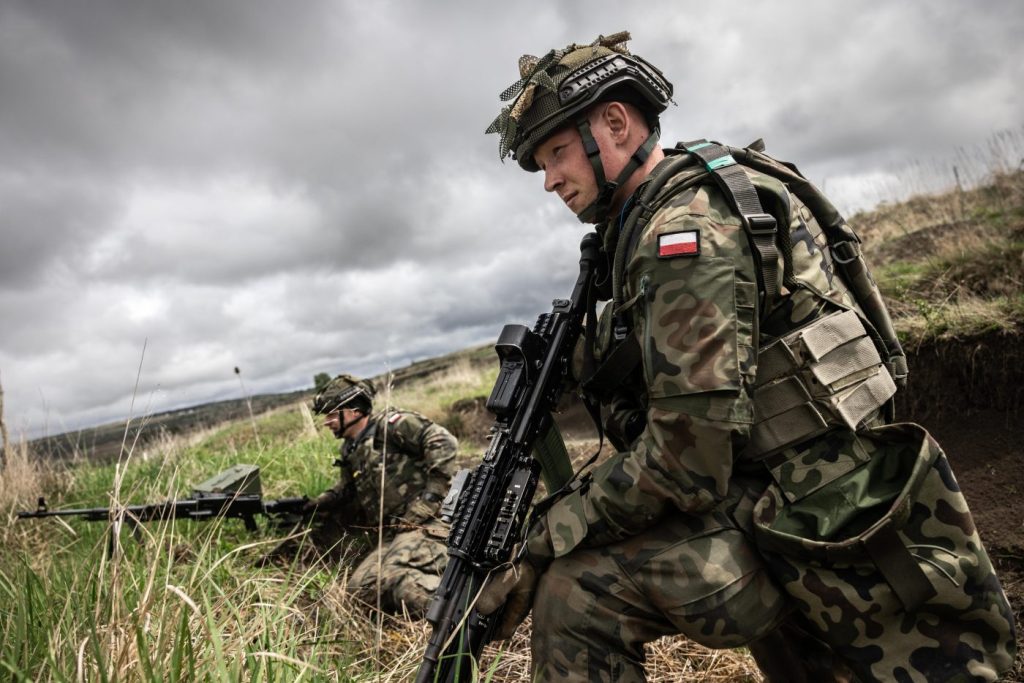 Πολωνία: Εξετάζει την αποστολή στρατευμάτων στην Ουκρανία
