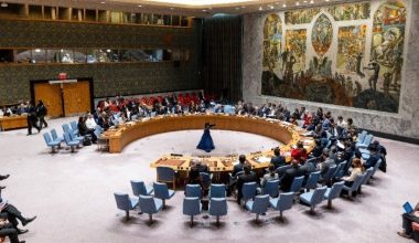 Συγκαλείται εκτάκτως το Συμβούλιο Ασφαλείας του ΟΗΕ για τον ισραηλινό βομβαρδισμό στη Ράφα