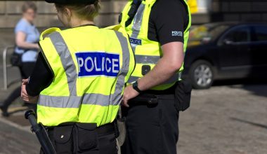 Βρετανία: Προφυλακίστηκε 47χρονος που παρίστανε γυναίκα και επιτέθηκε σεξουαλικά σε μεθυσμένο – Φορούσε και ψεύτικο στήθος