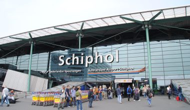 Ολλανδία: Νεκρός άνδρας που έπεσε σε κινητήρα αεροσκάφους στο αεροδρόμιο Schiphol