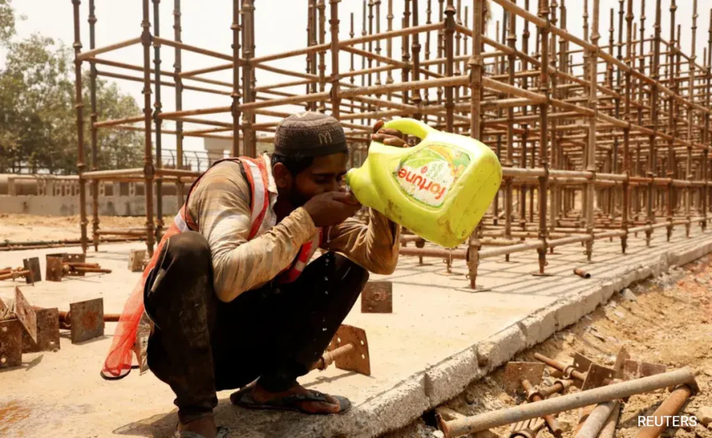 Ινδία: Θερμοκρασία – ρεκόρ στο Νέο Δελχί – Το θερμόμετρο άγγιξε τους 52,3 βαθμούς Κελσίου