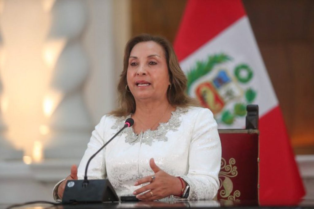 Περού: Επί τρεις ώρες κατέθετε η πρόεδρος Ντίνα Μπολουάρτε στο πλαίσιο νέας έρευνας σε βάρος της