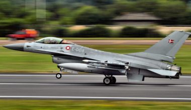 Δανός ΥΠΕΞ: «Η Ουκρανία μπορεί να χρησιμοποιήσει τα F-16 μας για χτυπήματα σε ρωσικό έδαφος»