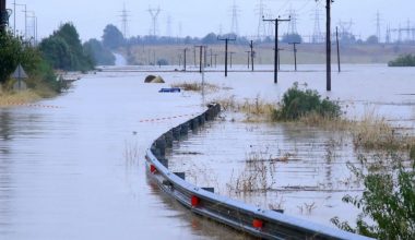 Σε εξέλιξη η δίκη για τη φονική πλημμύρα από τον «Ιανό» – Τι κατηγορίες αντιμετωπίζουν Αγοραστός και Νούσιος