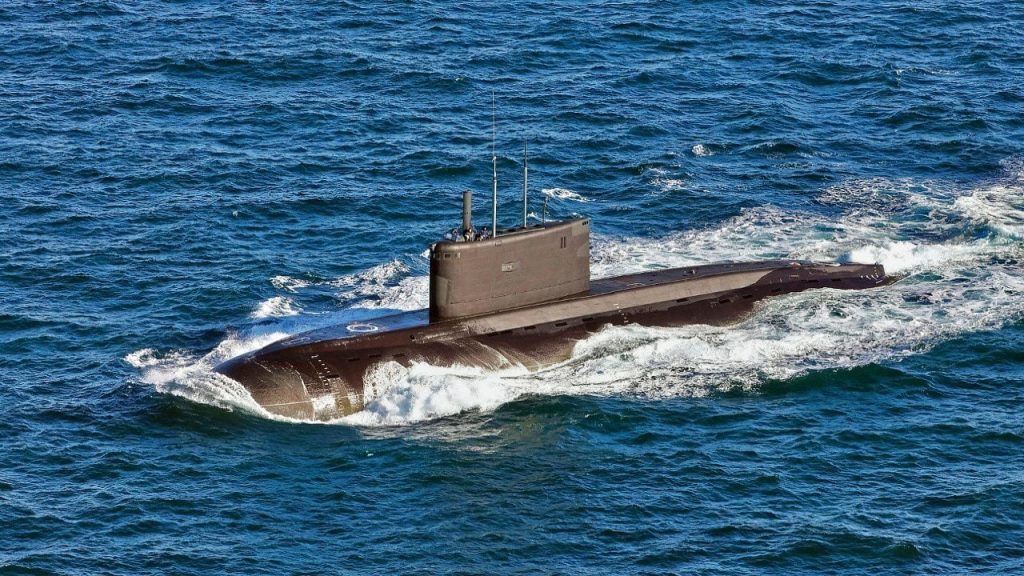 Ουκρανία: Κλιμακώνονται οι πυραυλικές επιθέσεις – Eκτοξεύσεις Kalibr από ρωσικά υποβρύχια στη Μαύρη Θάλασσα