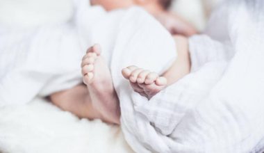 Επίδομα μητρότητας σε αυτοαπασχολούμενες: Όσα πρέπει να ξέρετε – Τι είπε ο Π.Τσακλόγλου