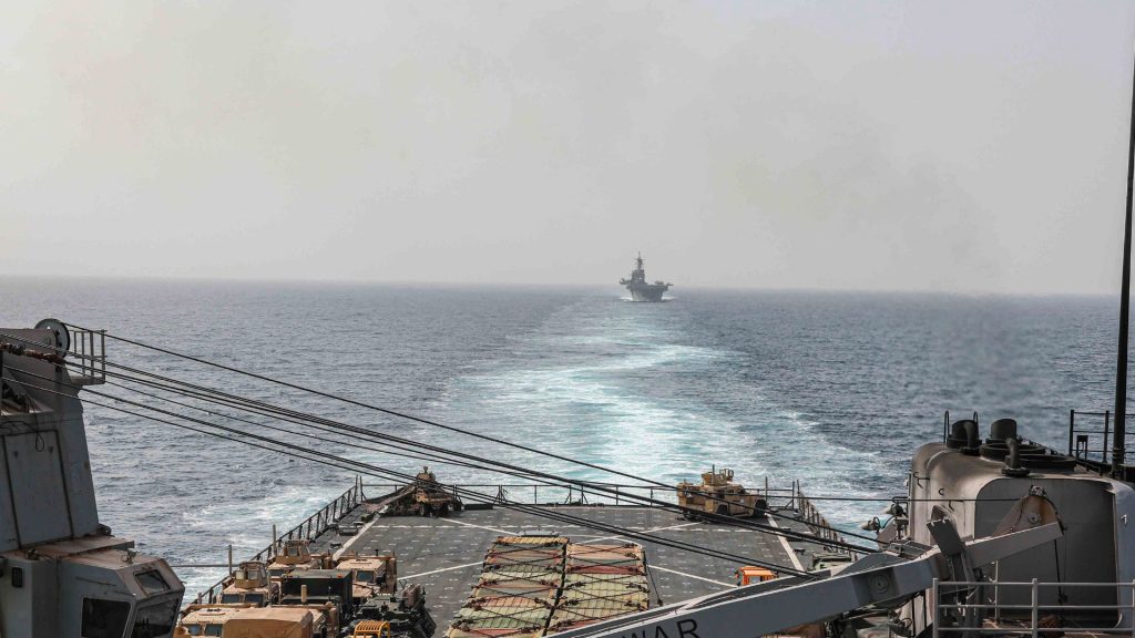 Οι Χούθι δημοσιεύουν βίντεο που λένε ότι είναι προσβολή δυτικού πολεμικού σκάφους στην Ερυθρά Θάλασσα από drone