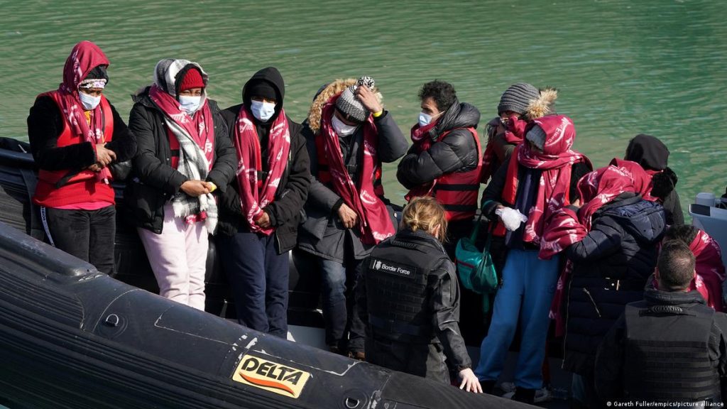 Κ.Μητσοτάκης:  «Δεν θέλω λύσεις τύπου “Ρουάντα”  για το μεταναστευτικό» – Την απέχθειά  του εξέφρασε ο πρωθυπουργός στις απελάσεις αλλοδαπών