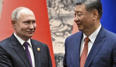 Η Κίνα «κόβει» τις κινήσεις του Β.Ζελένσκι για την Σύνοδο της Ελβετίας: «Χωρίς την Ρωσία εμείς δεν ερχόμαστε»