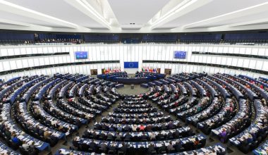 Έρχεται θρίαμβος της ευρωπαϊκής Δεξιάς στις Ευρωεκλογές