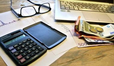 Φορολογικές δηλώσεις: Οι «παγίδες» που πρέπει να προσέξετε για να μην πληρώσετε πρόσθετο φόρο