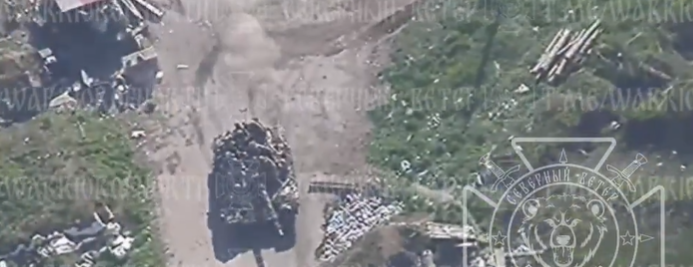 Στη δημοσιότητα πλάνα από τη ρωσική επίθεση στις θέσεις των ουκρανικών ενόπλων δυνάμεων στο Χάρκοβο (βίντεο)