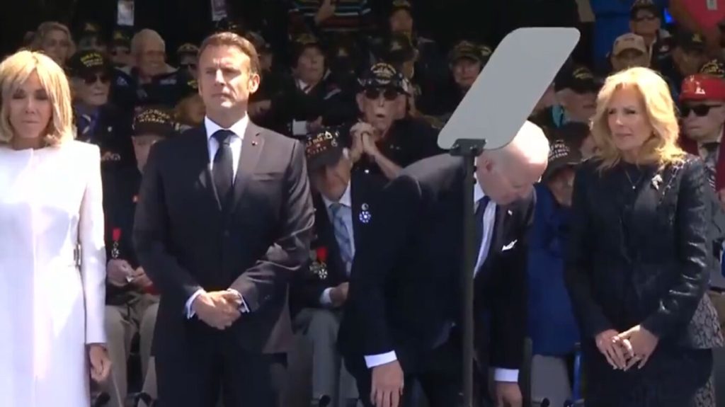 Νορμανδία: Mια ακόμα ατυχής εμφάνιση του Τ.Μπάιντεν – Αποχωρεί από την κεντρική σκηνή του εορτασμού για ανεξήγητους λόγους (βίντεο)