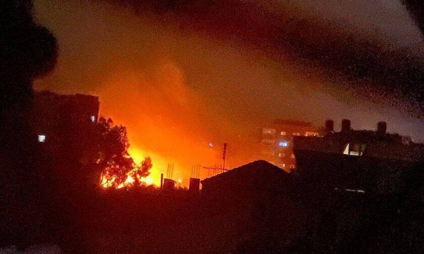 Ισραηλινή επίθεση σε σχολείο στη Νουσέιρατ στη Γάζα όπου είχαν καταφύγει εκτοπισμένοι – Τουλάχιστον 27 νεκροί