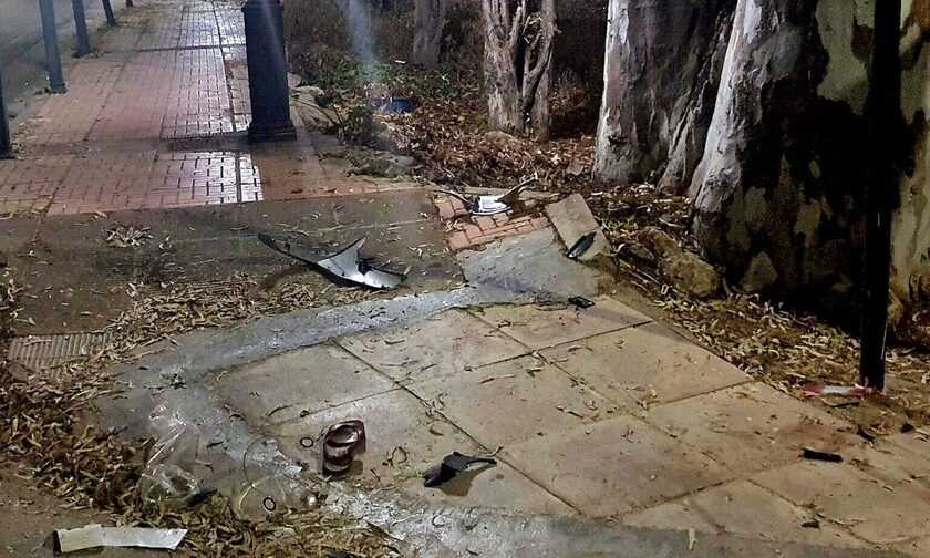 Βούλα: Nεκρός 52χρονος οδηγός μηχανής που εκτινάχθηκε και έπεσε με μεγάλη δύναμη πάνω σε κορμό δέντρου