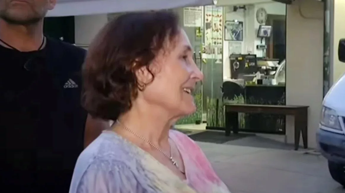 Ελληνική Λύση: Εμφανίστηκε η ευρωβουλευτής Γ.Αλεξανδράκη – «Μπήκα για να βοηθήσω – Πως έγινε αυτό;»