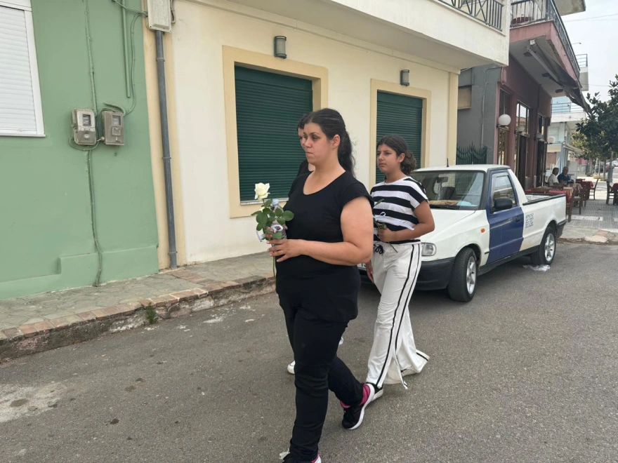 Δολοφονία 11χρονης στην Ηλεία: Θλίψη και οδύνη στην κηδεία της Βασιλικής (φωτο) 