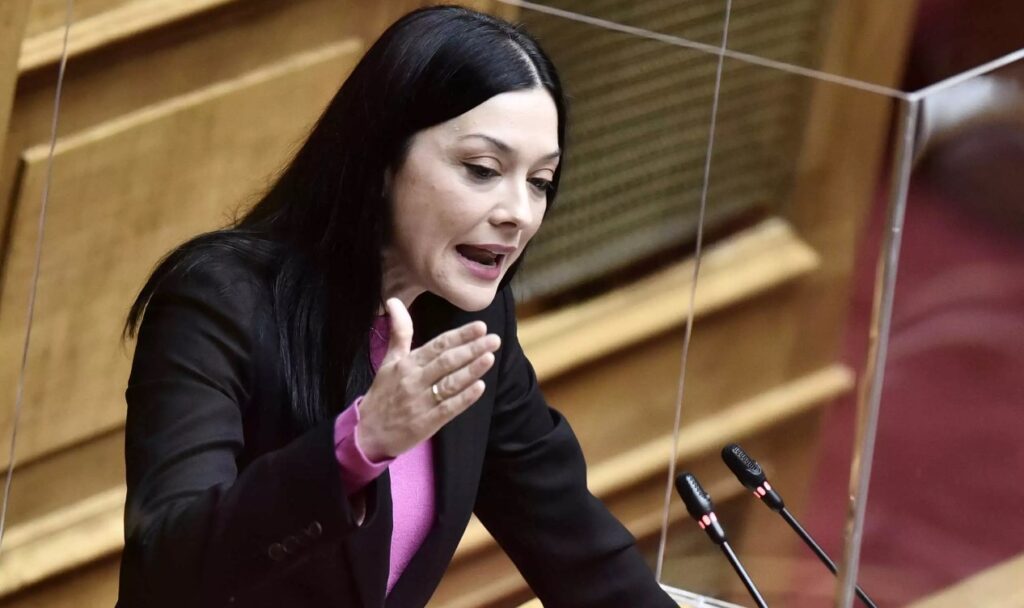 Ν.Γιαννακοπούλου: «Τίθεται ζήτημα ταυτότητας αλλά και ηγεσίας στο ΠΑΣΟΚ»