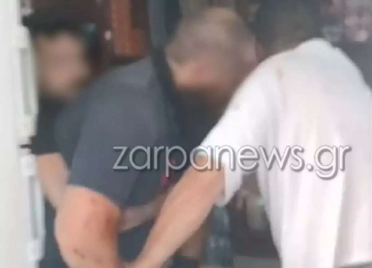 Βίντεο: Η στιγμή που πέφτουν οι πυροβολισμοί μέσα σε μίνι μάρκετ στα Χανιά