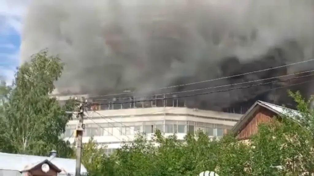 Ρωσία: Στους επτά οι νεκροί από τους εγκλωβισμένους σε φλεγόμενο ινστιτούτο ερευνών κοντά στη Μόσχα (upd)