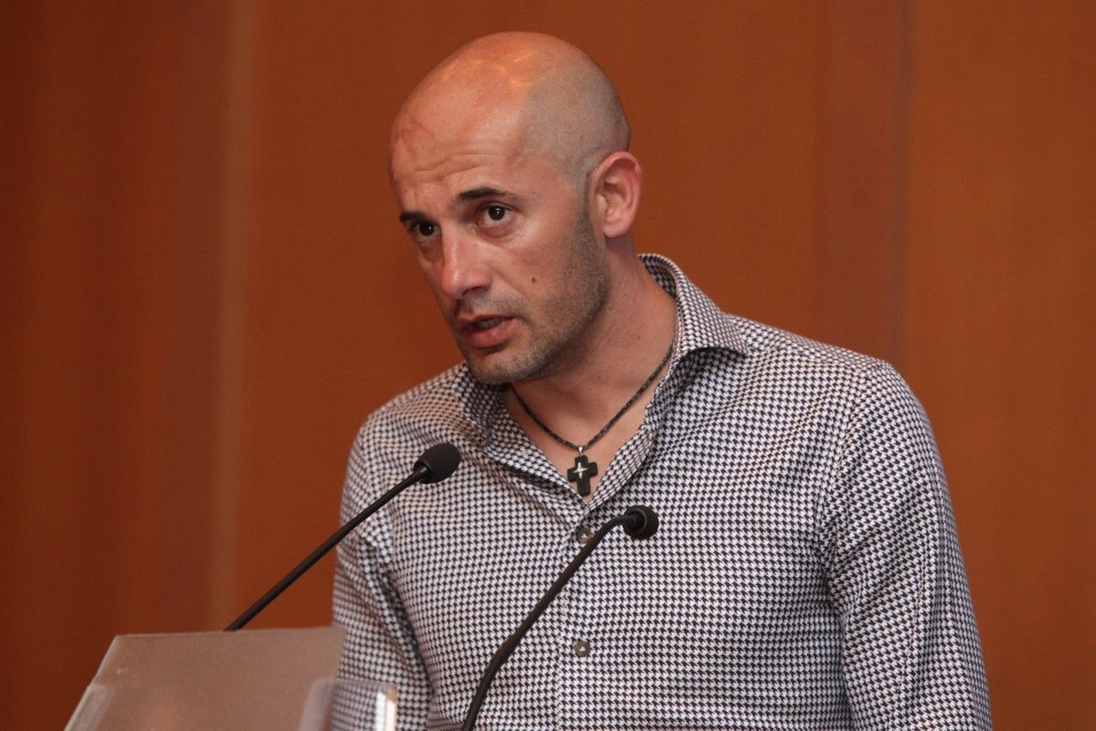 Ηλεία: Άγνωστοι εκμεταλλεύτηκαν τις φωτιές και έκαναν πλιάτσικο στο σπίτι του Πρέντραγκ Τζόρτζεβιτς