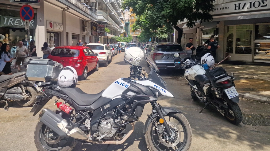 Θεσσαλονίκη: Νεκρή γυναίκα που έπεσε από τον πέμπτο όροφο πολυκατοικίας