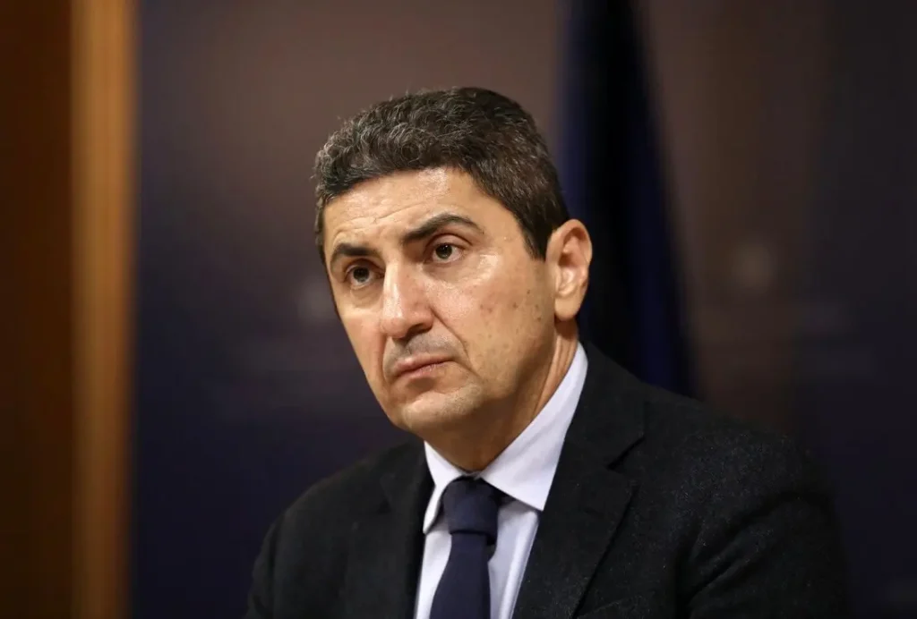 Λ.Αυγενάκης: «Damage control» μέσω «βόλτας» στα κανάλια