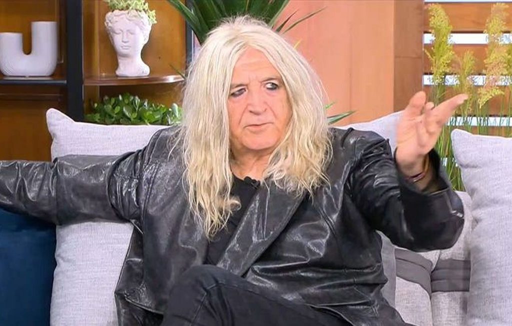 «Ξαναχτύπησε» ο Ν.Καρβέλας: «Όλοι εσείς που βρίζετε, μισείτε, πολεμάτε και σκοτώνετε είστε αντίχριστοι και άθεοι» (βίντεο)