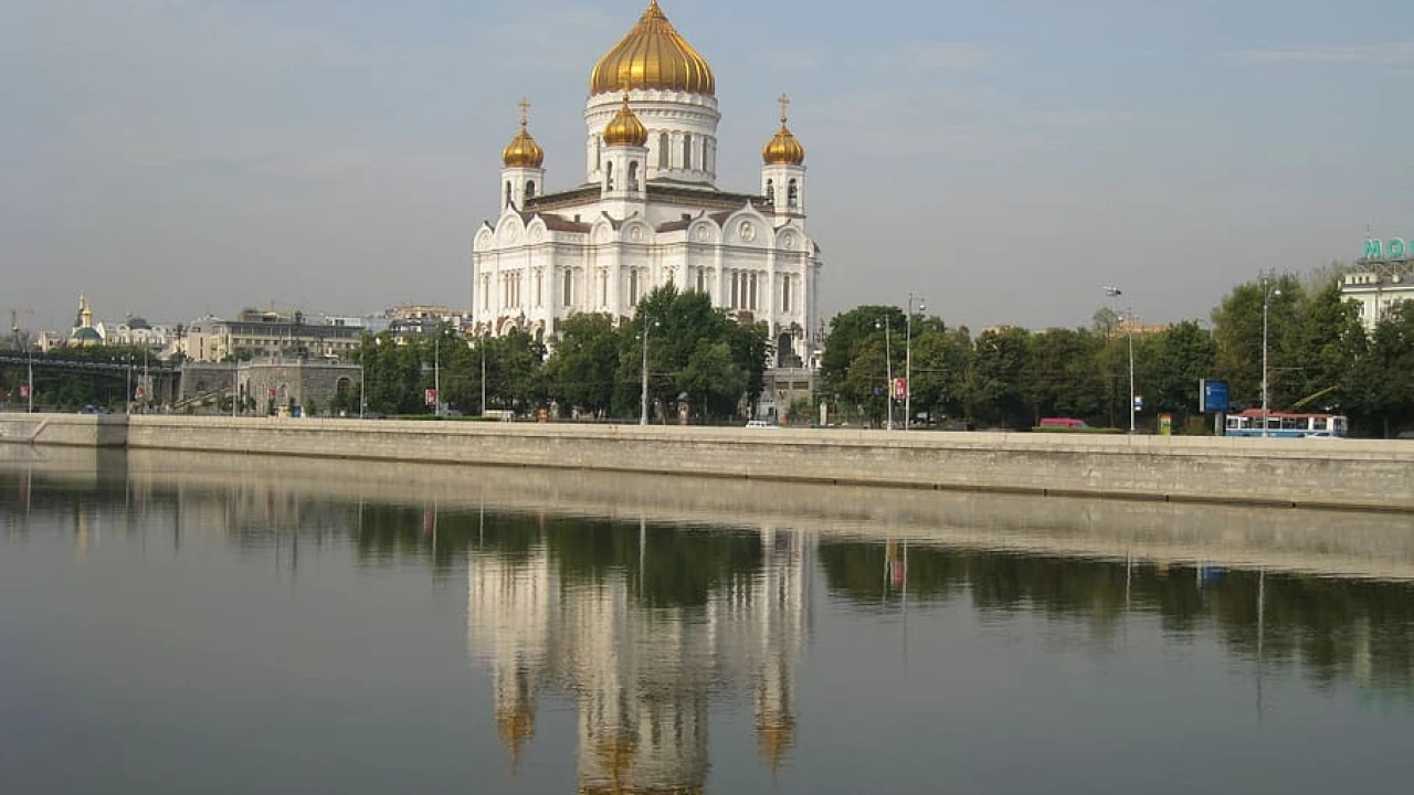 Καύσωνας και ρεκόρ υψηλών θερμοκρασιών πλήττουν την Ρωσία