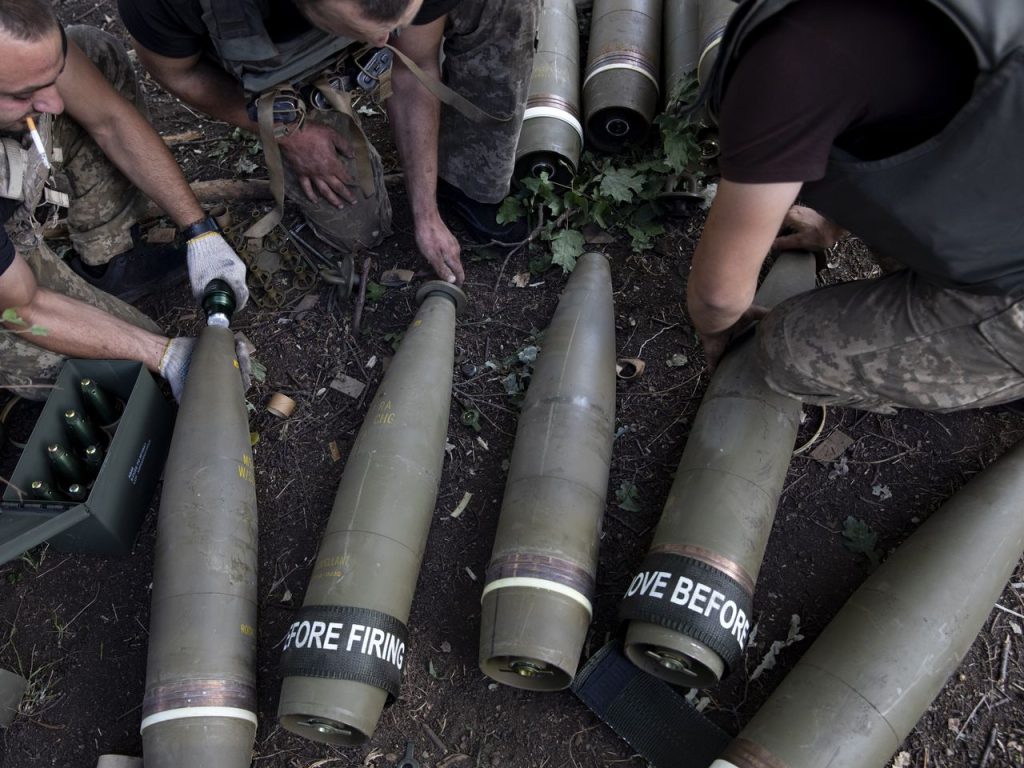 Βίντεο: Πυρομαχικά από τη Βόρεια Κορέα εκρήγνυνται στα χέρια Ρώσων στρατιωτών (σκληρές εικόνες)