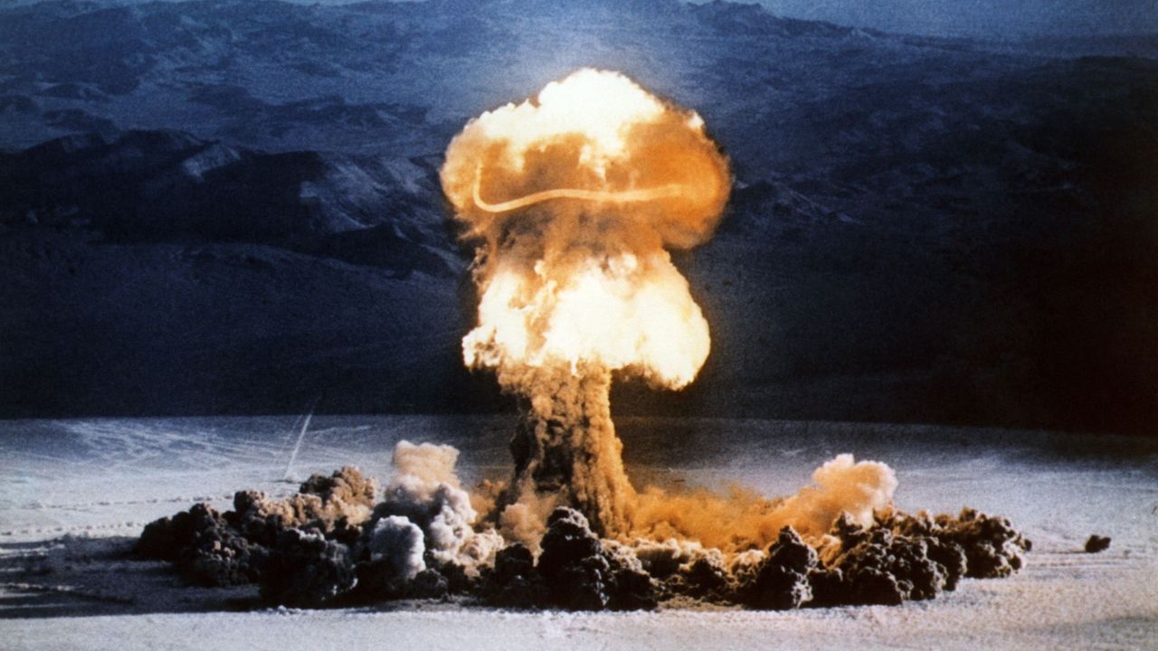 Ρωσία: Υπέρ της χρήσης πυρηνικών όπλων στην Ουκρανία ο ένας στους τρεις Ρώσους πολίτες