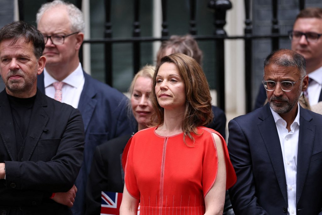 Β.Στάρμερ: Ποια είναι η σύζυγος του νέου Βρετανού πρωθυπουργού