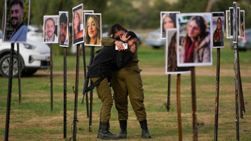 Δέχεται να διαπραγματευτεί για την τύχη των ομήρων η Χαμάς – Στο Κάιρο αυτήν την εβδομάδα ο αρχηγός της CIA