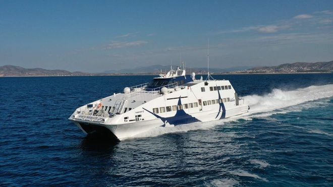 Μηχανική βλάβη για το SuperJet 2 μεταξύ Πάρου και Σίφνου – Ταλαιπωρία για 375 επιβάτες