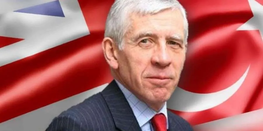 Πρώην Βρετανός ΥΠΕΞ «ξεπλένει» την Τουρκία για το κυπριακό: «Να πιεστούν οι Έλληνες αλλιώς να γίνουν δύο κράτη»