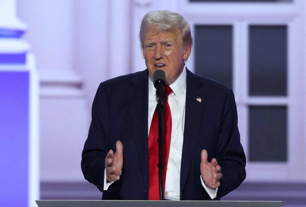 Ν.Τραμπ: «Θα νικήσω πιο εύκολα την Κ.Χάρις από τον Τ.Μπάιντεν στις εκλογές»