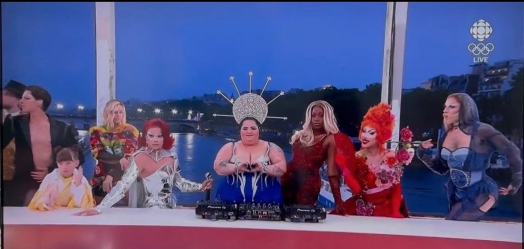 Τραβεστί υποδύθηκαν στην έναρξη των Ολυμπιακών Αγώνων τον… Ιησού και τους μαθητές του στον Μυστικό Δείπνο!