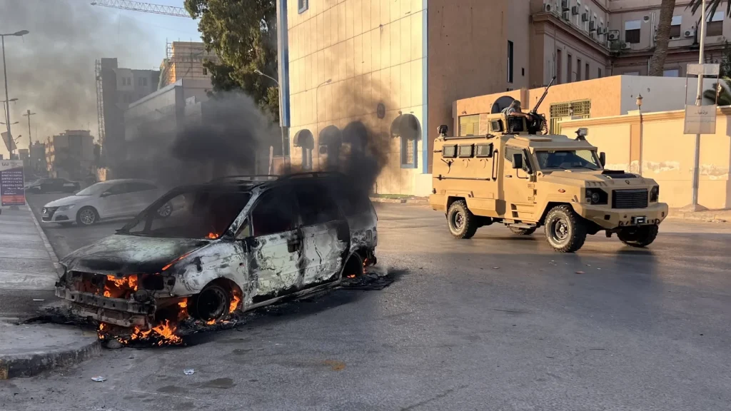 Επεισόδια στη Λιβύη: Τουλάχιστον 9 νεκροί και 16 τραυματίες σε ένοπλες συγκρούσεις φατριών έξω από την Τρίπολη