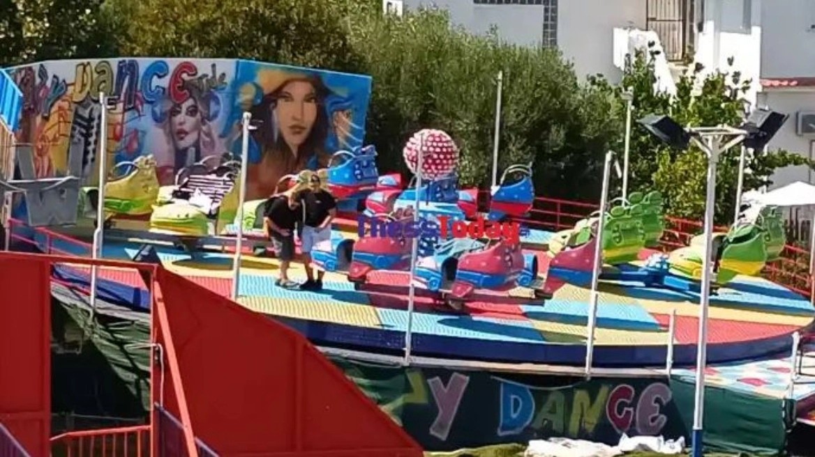 Χαλκιδική: Στο λούνα παρκ ο πατέρας του 19χρονου Γιάννη – Έκανε αυτοψία στο μοιραίο παιχνίδι (φωτο)