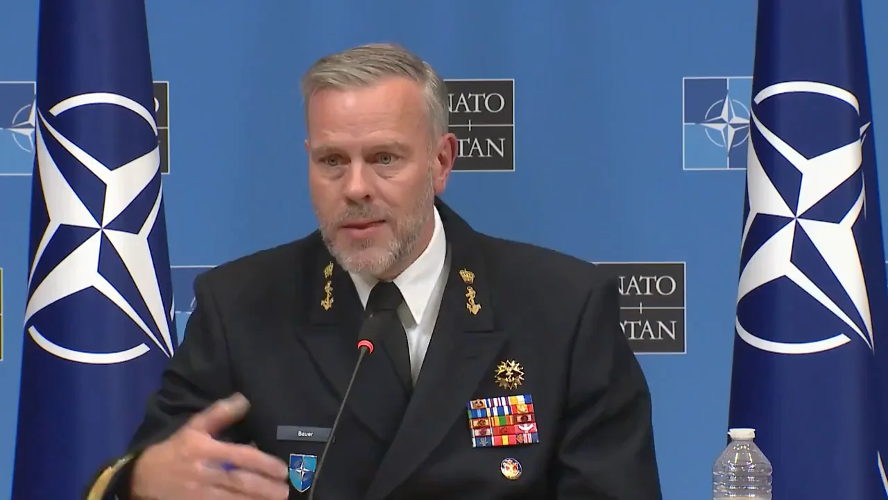 Πρόεδρος στρατιωτικής Επιτροπής ΝΑΤΟ: «”Ναι”, η Ουκρανία να κτυπήσει με δυτικά όπλα βαθιά στη ρωσική επικράτεια»