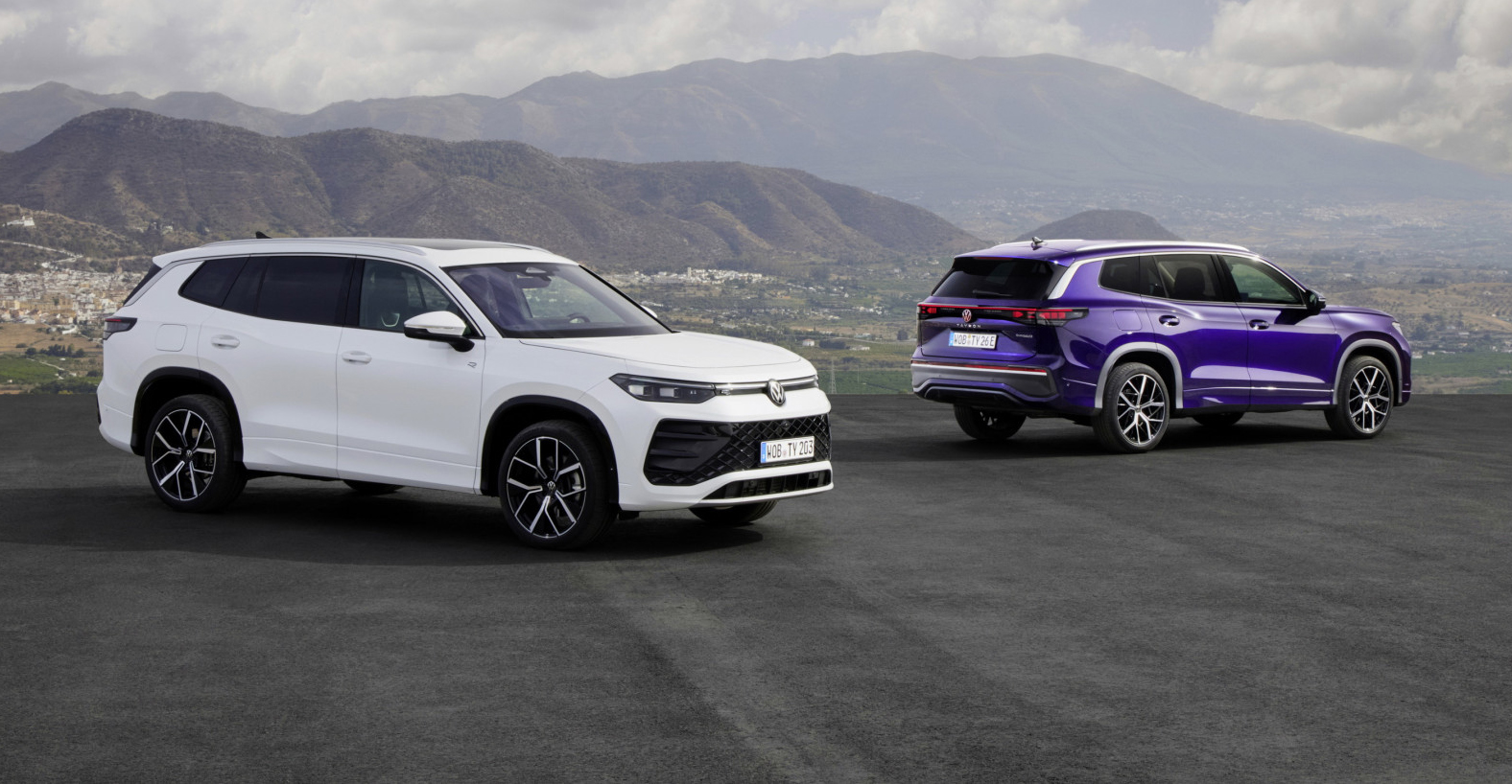 Στο Παρίσι το νέο Volkswagen Tayron, ένα Tiguan XXL